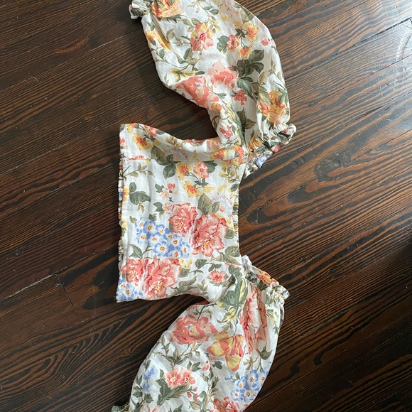 Ballon sleeve floral linen blouse - Picture 3 of 5